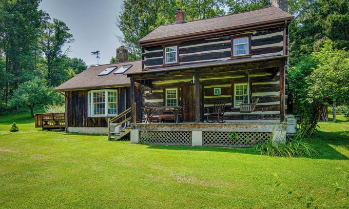 Drifting Cabin | Historic Morrisdale Area Cabin w/Deck & Fireplace