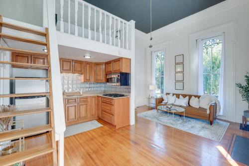 New Albany Apartment | Historic New Albany Apartment about 6 Mi to Louisville