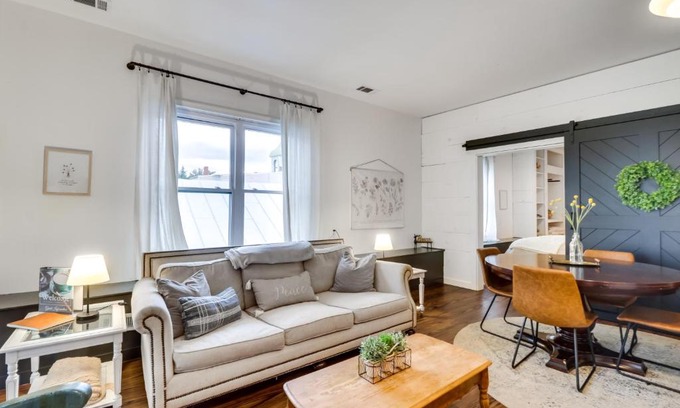 New Market Apartment | Historic New Market Retreat Walkable Location!