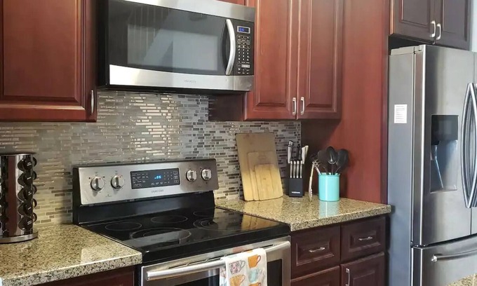 Union City Condo | Historic Niles Condo Near Bart & Shopping Center