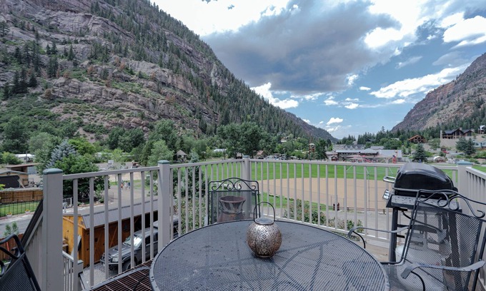 Ouray Condo | Historic Ouray Hot Springs Condos "Upper Level"