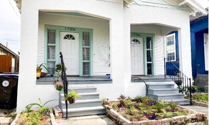 Broadmoor House | Historic Shotgun Double Near Superdome