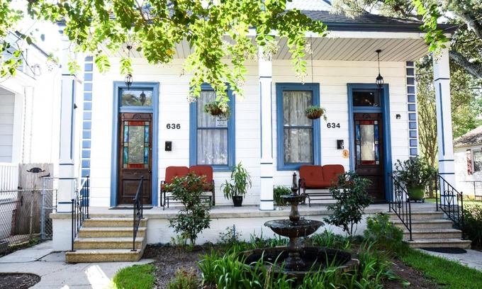 New Orleans Apartment | Historic Shotgun Steps to Streetcar City Park