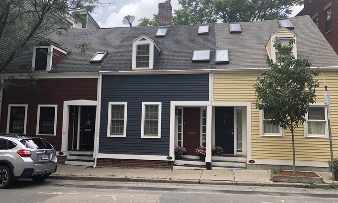 Thompson Square - Bunker Hill House | Historic Single Family Workingman's Cottage ~ on Bunker Hill Monument.