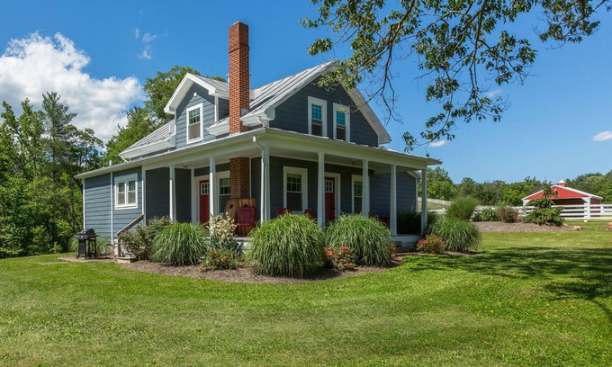 Fort Valley House | Historic Slate Hill School House in Fort Valley, Virginia