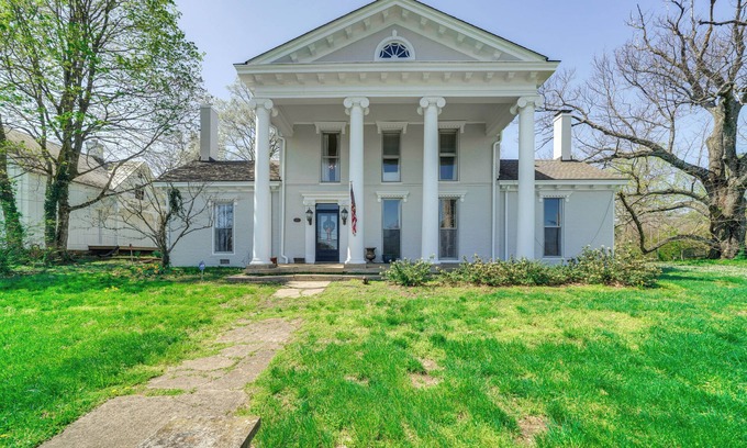 Nicholasville House | Historic & Spacious Family Home in Nicholasville!