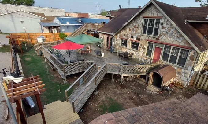 Hardy House | Historic Stonehouse on Main St. Walking distance to shops, restaurant the River.