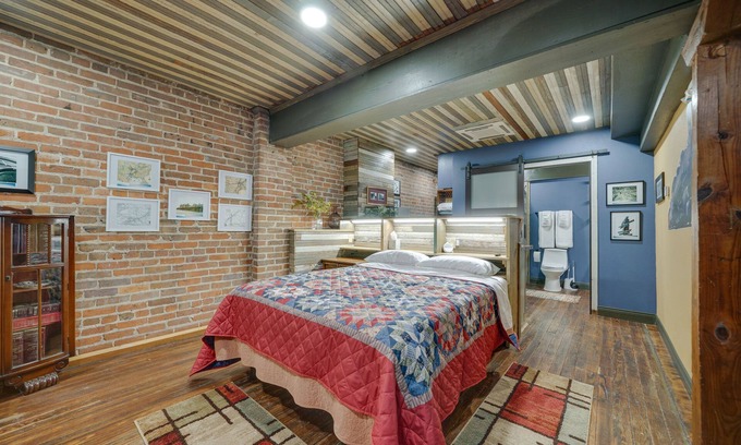 Texarkana Apartment | Historic Texarkana Studio Rental: Walk to Downtown