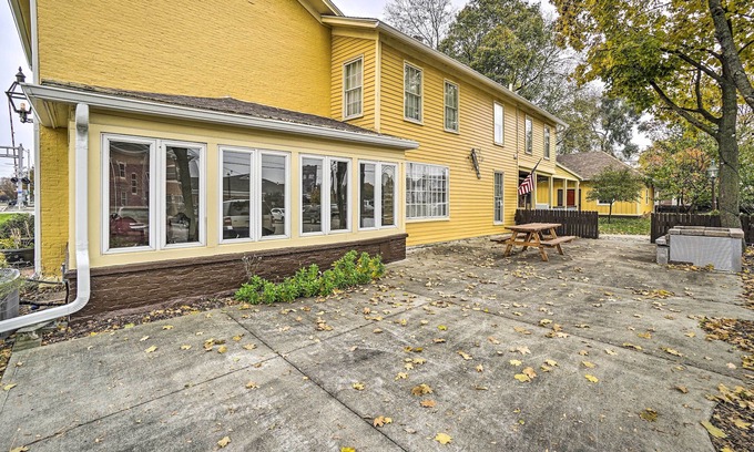Troy House | Historic Troy Home Close to Shops w/Fire Pit