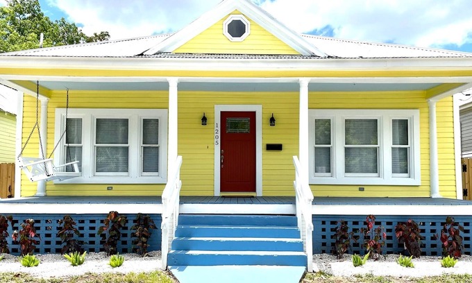 Historic Ybor House | Historic Two Bedroom with Loft, Ybor Home