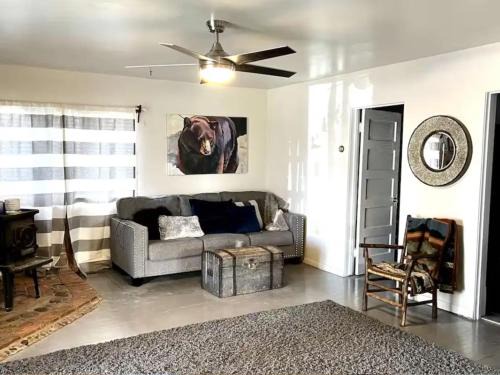 Valier House | Historic Valier Lodge near Lake Francis
