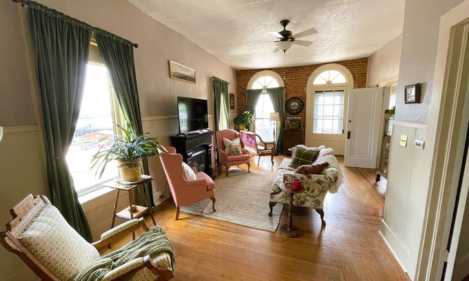 McGregor Apartment | Historic Victorian Apartment