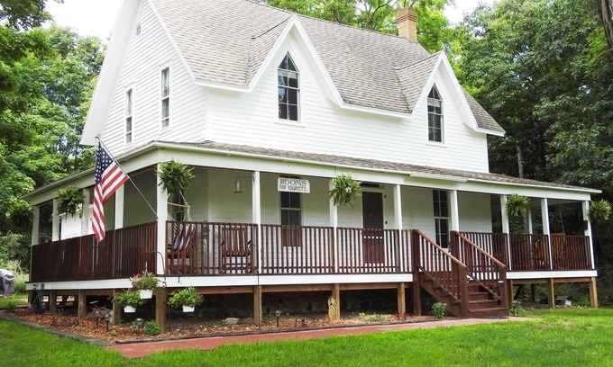 Clam River House | Historic Victorian Farmhouse