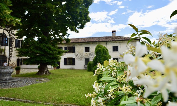 Buttrio Villa | Historic villa surrounded by vineyards