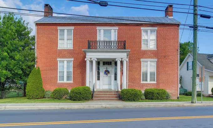 Moorefield House | Historic West Virginia Home Built in 1854!