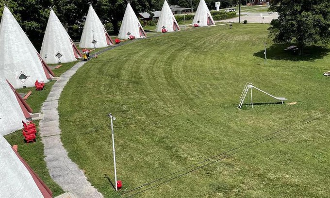 Cave City Hotel | Historic Wigwam Village No 2