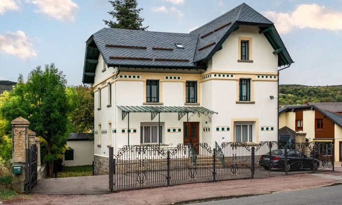 Saillagouse House | Historical and central chalet in French Cerdanya