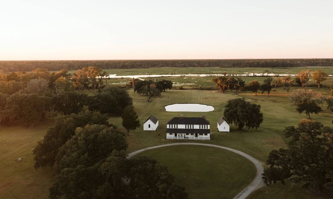 Huger Bed & Breakfast | Historical Charleston Bed & Breakfast- State Room