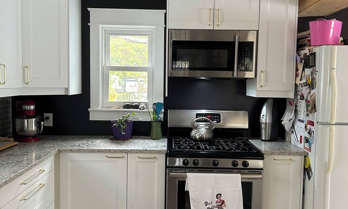 York - Haig House | Historical Downtown St. Catharines
