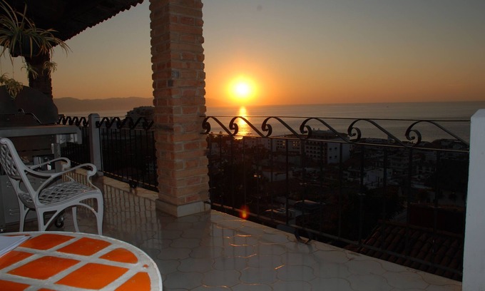 Downtown Puerto Vallarta Villa | Historical Villa Casa "Mar Y Cielo" PV Downtown Puerto Vallarta Villa.