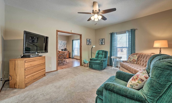 West Mineral House | Historical West Mineral Escape w/Porch!