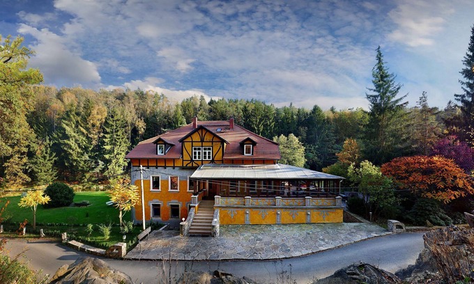 Grossschirma Villa | Historische Villa in Sachsen