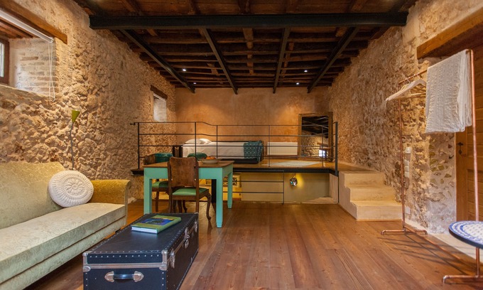 Old Town Apartment | History and Charm in Old Town Chania