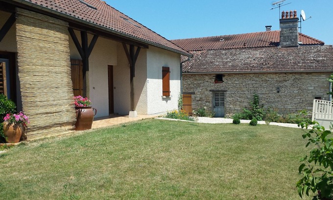 Jagée Cottage | History of . ' cottage with three bedrooms