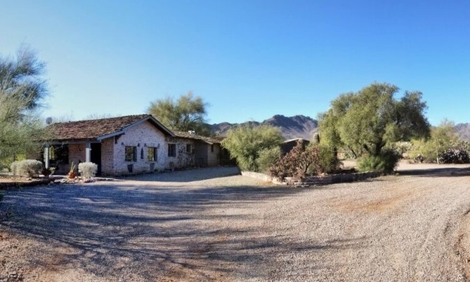Lazy Ranch Estates House | History, Wildlife And Privacy! Birder's Welcome!