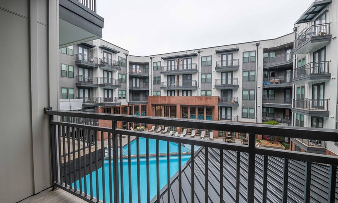 Hancock Apartment | Hitop Real Estate Ventures