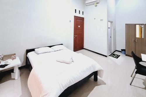 Blitar Hotel | HKP Homestay RedPartner Blitar