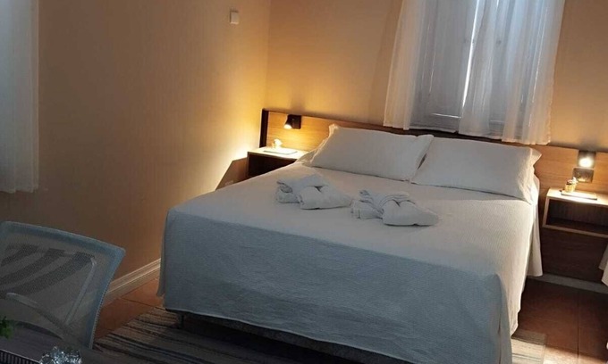 Rio de Janeiro Bed & Breakfast | House of Lights Hostel | Santa Teresa IVN