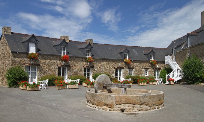 Saint-Jouan-des-Guerets House | House for 5 people in st Malo