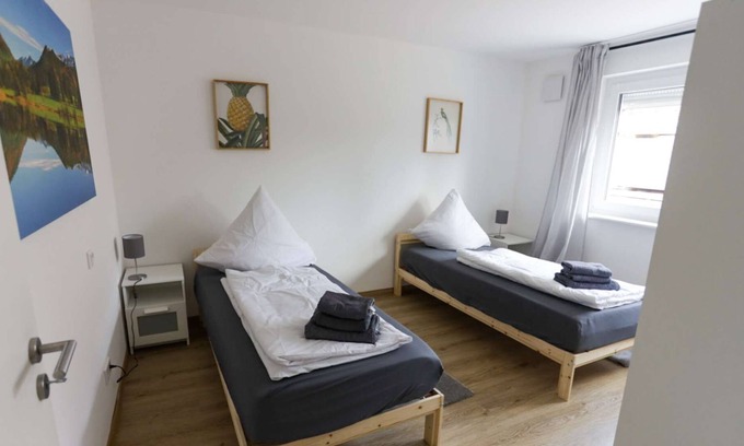 Busingen am Hochrhein Apartment | HÖ01 large apartment with dryer and washing machine