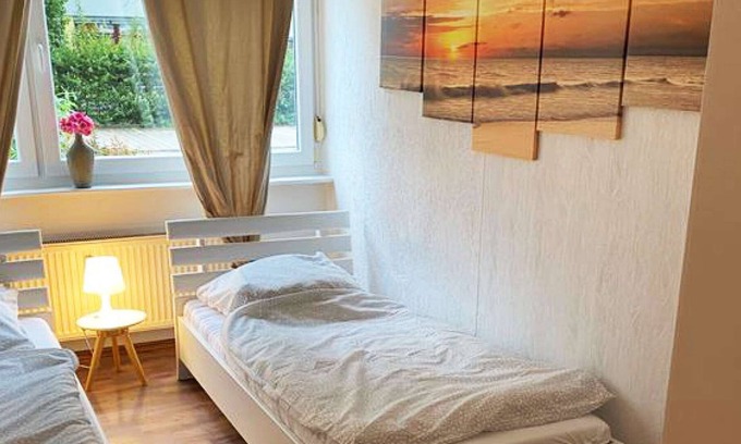 Bensberg Apartment | HÖ01 large apartment with dryer and washing machine