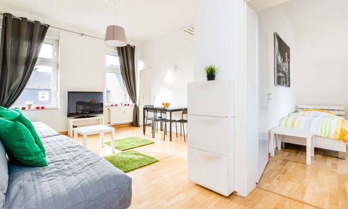 Eicken Apartment | HÖ01 large apartment with dryer and washing machine