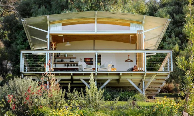 Kingston Bed & Breakfast | Hobart Hideaway Pods