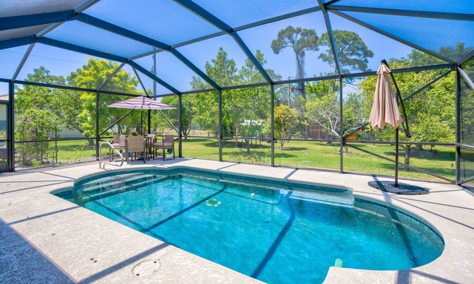 Hobe Sound House | Hobe Sound Private Oasis with pool on beautiful landscaped 1/2 acre