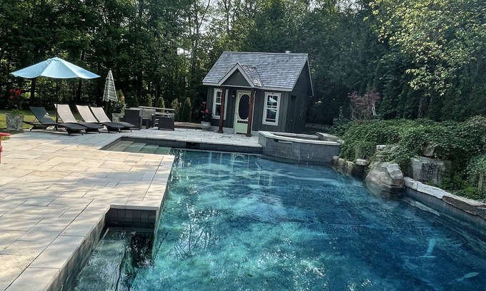 Mono House | “Hockley hideaway”
