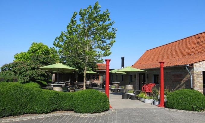 Sint-Michiels Bed & Breakfast | Hoeve Chartreuse