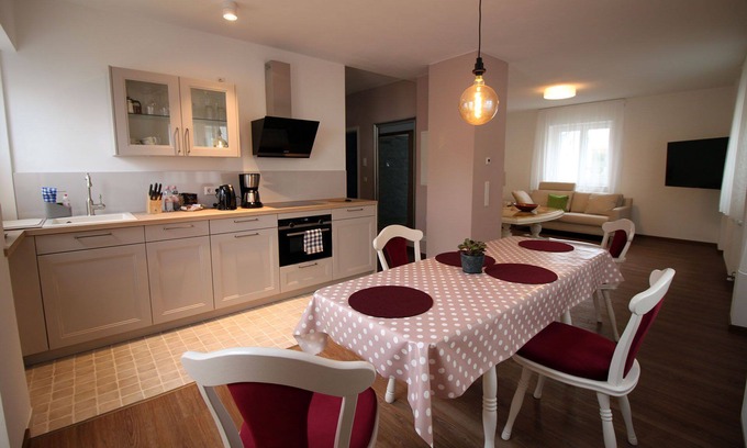 Heppenheim Apartment | Hofreite Top 1: Beautiful, high quality apartment with 63 m²