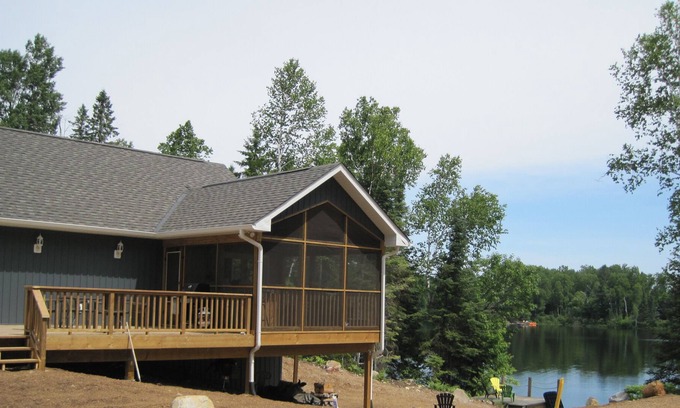 Perry Cottage | HOG LAKE HAVEN - MAKING MEMORIES AT THE LAKE WITH FAMILY & FRIENDS