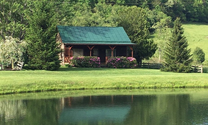 Burks Fork House | Hog Mt Retreat - a cozy oasis, by Buffalo Mountain Getaway