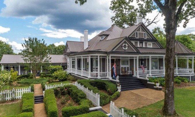 Hogansville Bed & Breakfast | Hogan House at Rose Hill B&B