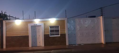 Punto Fijo House | Hogar Acogedor a tu Disposición