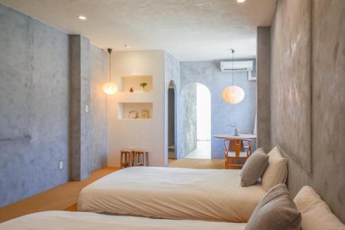Nishikimachi Apartment | hoho 高松駅 港近くの1日2組限定の貸切宿 2F 3F
