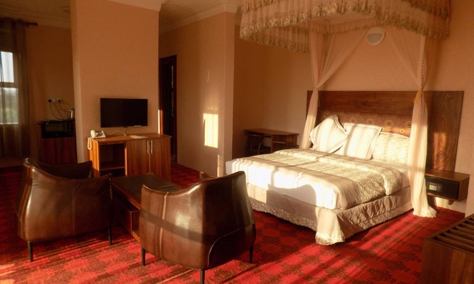 Bugahya Hotel | HOIMA BREEZE MOTEL