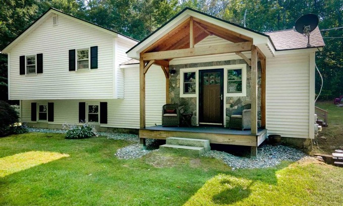 Holderness House | Holderness Home