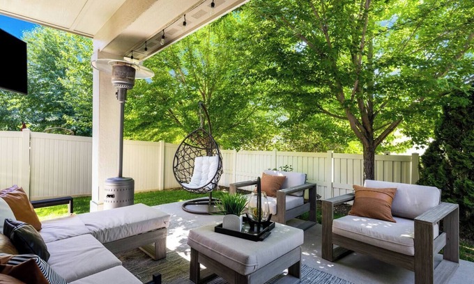 Northwest Boise City House | Hole in One Place w/Jacuzzi, Ping Pong and Darts