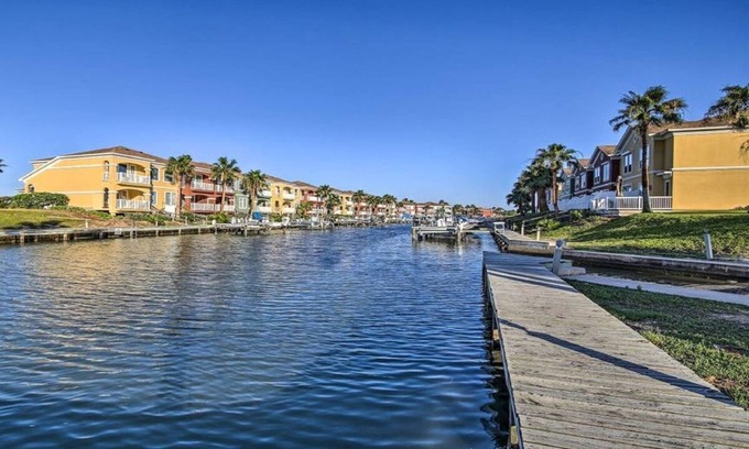 Port Isabel House | Hole-in-One Vista!
